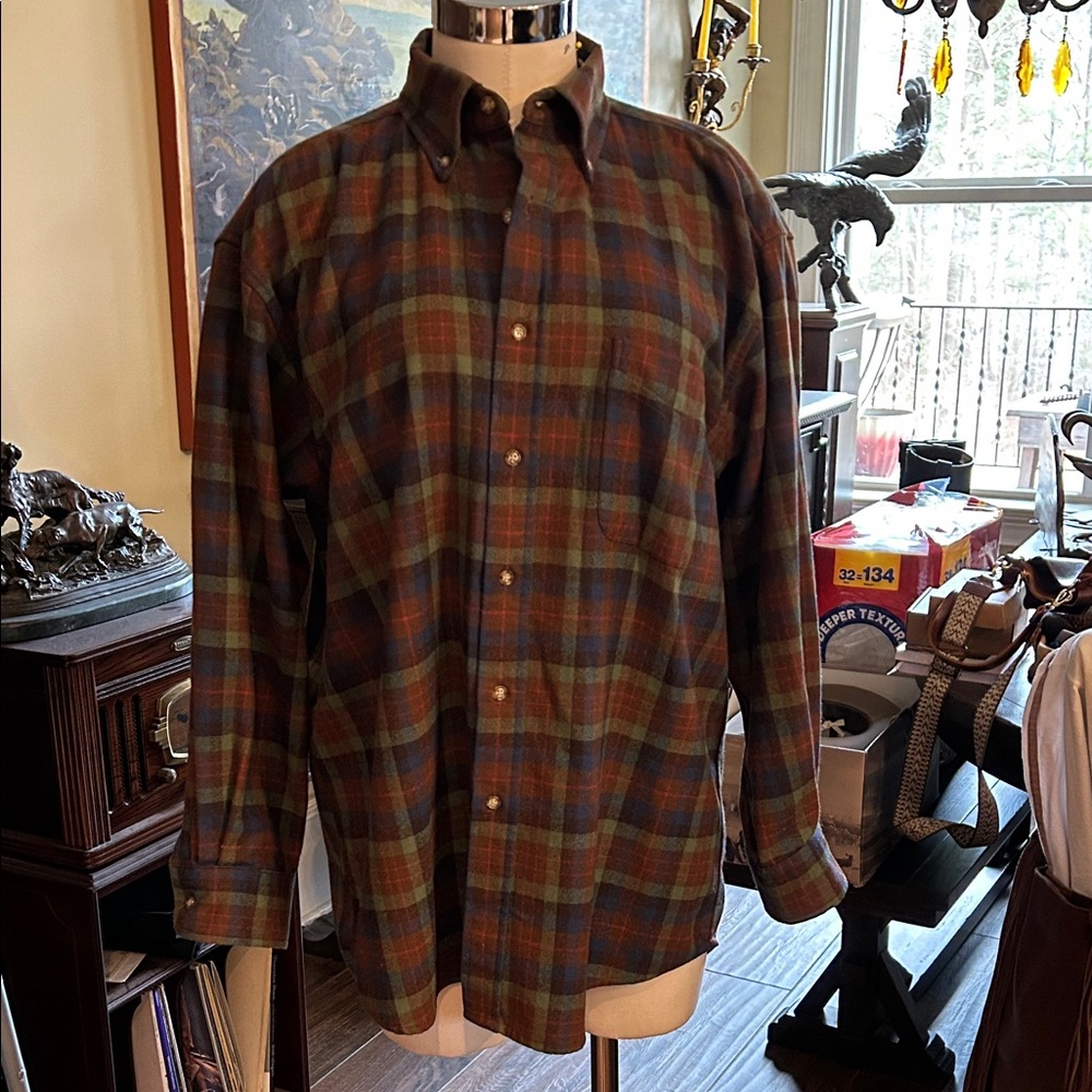 Pendleton Vintage Sz L Fireside Wool Plaid Men's Button-Down Shirt GVC